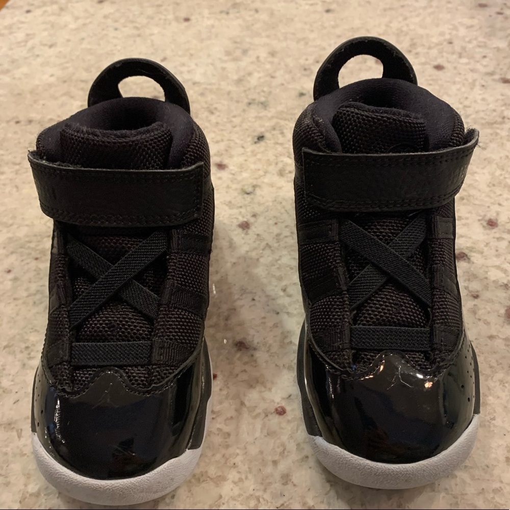 Air Jordan 6 Rings basketball shoe (toddler 8)